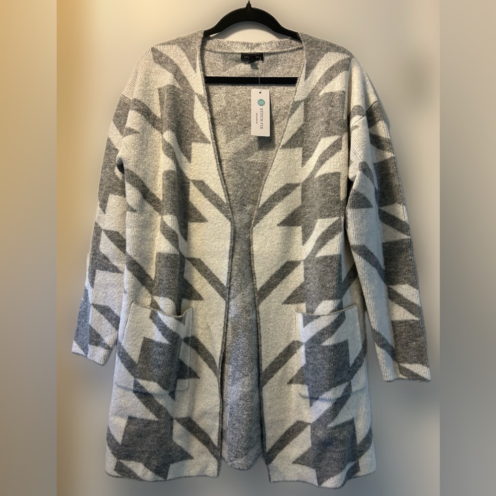 Lety & Me Gray and White Stitch Fix NWT Long Women's Cardigan Sweater Small